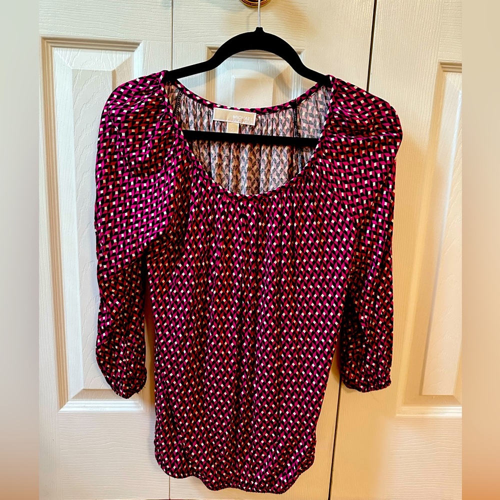 Scoopneck top